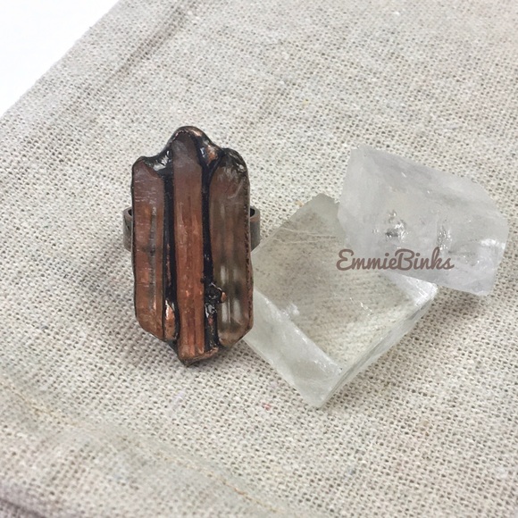 New Madagascar Quartz Vertical Tower / Crystal Point Statement Ring - Shield - Picture 1 of 15